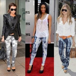 Current/Elliott Skinny Leg Jeans